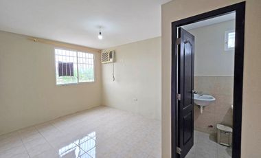 Alquiler de Casa de 2 Pisos y 3 Dormitorios con anaqueles y closets - Villa Bonita Etapa 5 Exterior, Vía a Daule