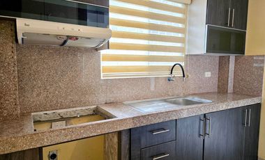 Alquiler de Casa de 2 Pisos y 3 Dormitorios con anaqueles y closets - Villa Bonita Etapa 5 Exterior, Vía a Daule