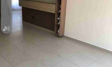 SE ALQUILA LINDA VILLA EN BOSQUES DE LA COSTA.