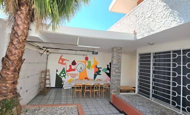 CASA EN RENTA AMUEBLADA DE 7 RECAMARAS EN COL. REFORMA