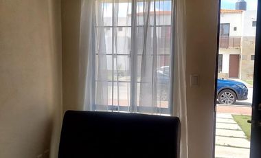 RENTA DE CASA AMUEBLADA BOSQUES DEL DORADO 3 RECAMARAS SALIDA LEON SILAO