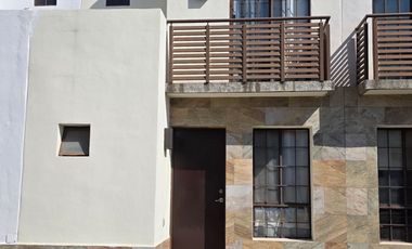 RENTA DE CASA AMUEBLADA BOSQUES DEL DORADO 3 RECAMARAS SALIDA LEON SILAO