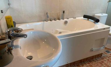 Double Balcony, Apartement Frenchwalk Di Kelapa Gading Jakarta Utara