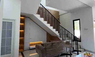 Rumah mewah 2 lantai di Jakabaring kota Palembang