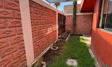 SE RENTA CASA AMUEBLADA 5 RECAMARAS FRACCIONAMIENTO BOSQUES DE GRANADA SAN ANDRES CHOLULA