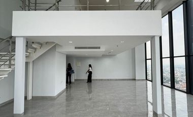 Disewakan Office Kantor di SOHO The Smith Alam Sutera 151m2 Corner Tangerang