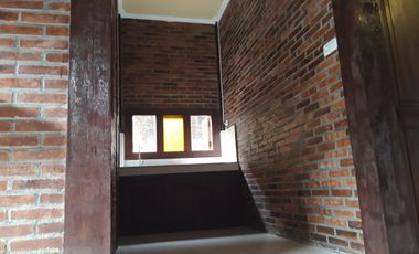 Rumah di Jakal KM 8 – Tetangga UGM, Harga Masih Waras