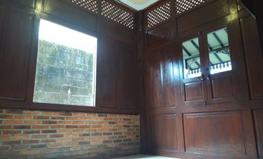 Rumah di Jakal KM 8 – Tetangga UGM, Harga Masih Waras