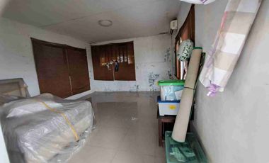 Ruko strategis, fasilitas lengkap, ada akses lift barang