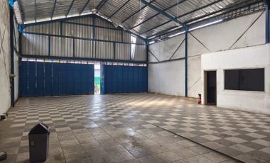 DIJUAL CEPAT – GUDANG / EX SHOWROOM MOBIL Pinggir Jalan Raya Cimuning – Bantar Gebang Gudang strategis bekas showroom mobil.