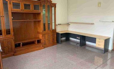 Rumah Taman semanan Indah, Lt.180m2, KT. 4+1, jakarta barat