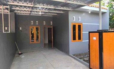 2 Unit ready rumah cantik murah di Embarkasi Solo