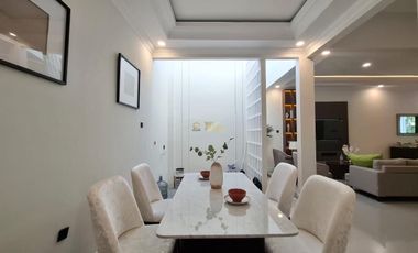 RUMAH MEWAH SIAP HUNI FURNISHED DI MAGUWOHARJO