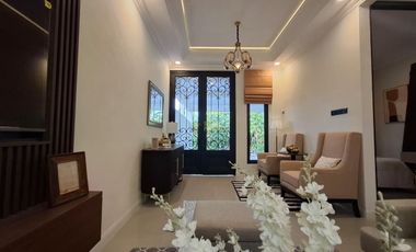 RUMAH MEWAH SIAP HUNI FURNISHED DI MAGUWOHARJO