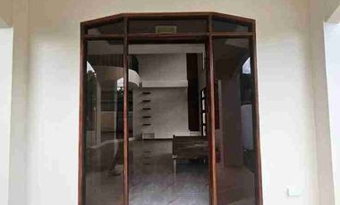 Elegant House and Lot