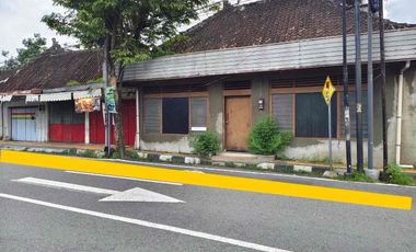 Rumah Strategis Tengah Kota Klaten Cocok Untuk Ruang Usaha