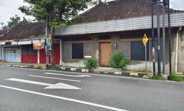 Rumah Strategis Tengah Kota Klaten Cocok Untuk Ruang Usaha