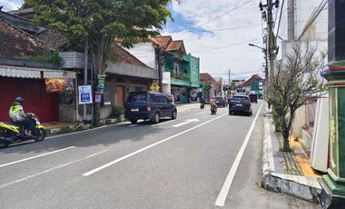 Rumah Strategis Tengah Kota Klaten Cocok Untuk Ruang Usaha