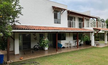 VENDO CASA EN LA MORADA A LAS AFUERAS DE CALI VALLE DEL CAUCA