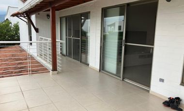 VENDO CASA EN LA MORADA A LAS AFUERAS DE CALI VALLE DEL CAUCA