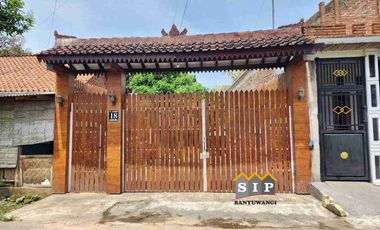Dijual Homestay beserta isinya di Bakungan Banyuwangi kota