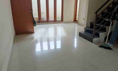 JUUAL CEPAT RUMAH DI KOMPLEK DPRD MARGASARI BUAH BATU BANDUNG