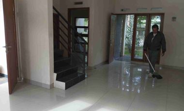 JUUAL CEPAT RUMAH DI KOMPLEK DPRD MARGASARI BUAH BATU BANDUNG