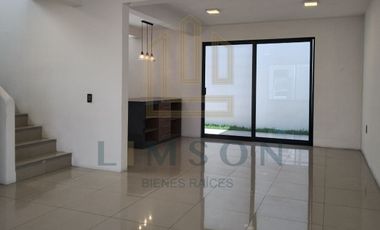 Casa Nueva en Venta en San Antonio de la Cal