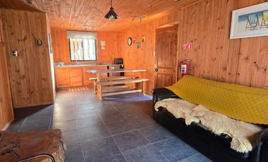 Linda cabaña en arriendo en Av Comercio, Pichilemu