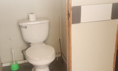 Arriendo casa amplia con patio en Diego Echeverría Quillota