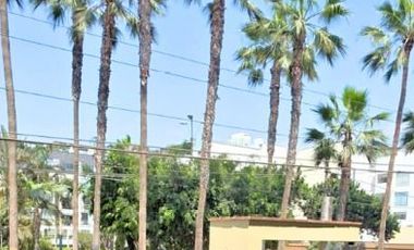 VENDO DEPARTAMENTO FRENTE A PARQUE EN MONTERRICO SURCO