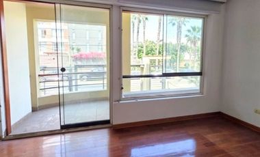 VENDO DEPARTAMENTO FRENTE A PARQUE EN MONTERRICO SURCO