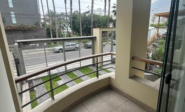 VENDO DEPARTAMENTO FRENTE A PARQUE EN MONTERRICO SURCO