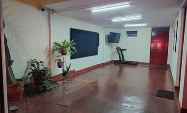 ¡Rentabilidad Inmediata! Edificio de 4 Departamentos y Cerca a Universidades