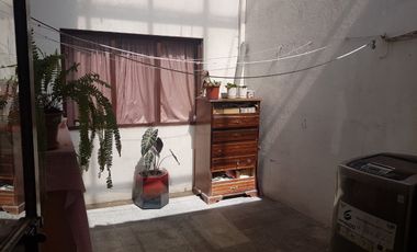 VENDO CASA  en Cuenca