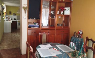 VENDO CASA  en Cuenca