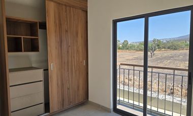 Casa en Renta nueva en Pedregal de Schoenstatt Queretaro.