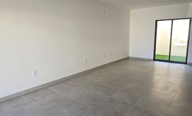Casa en Renta nueva en Pedregal de Schoenstatt Queretaro.