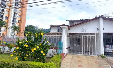 ARRIENDO CASA EN EL BARRIO PINOS