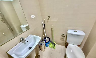SUPER RUSH SALE 1BR Unit at Shore Residences facing Amenties