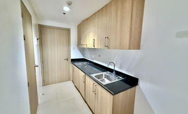 SUPER RUSH SALE 1BR Unit at Shore Residences facing Amenties