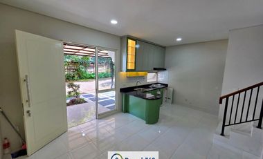 Jual Rumah Renovasi Rapi Siap Huni Sevilla Park BSD Tangerang SPR03