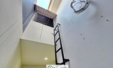 Jual Rumah Renovasi Rapi Siap Huni Sevilla Park BSD Tangerang SPR03