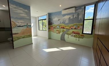 Casa de 4 recámaras en las Fincas Cholul