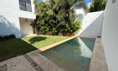 Casa de 4 recámaras en las Fincas Cholul