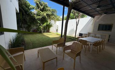 Casa de 4 recámaras en las Fincas Cholul