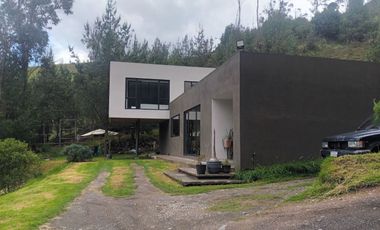 CASA EN VENTA TARQUI