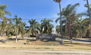 ¡Oportunidad de Inversión! Casa en Remate Bancario Aproveche esta excelente oportunidad de adquisición mediante remate bancario