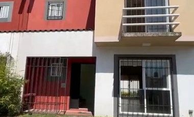 RENTA DE CASA EN VILLA TOSCANA EN FRENTE DE PARQUE 2000