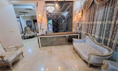 Disewakan Rumah Usaha 2 Lantai, Jl Raya Taman Gandaria Jaksel, Sederet Mall Gandaria City, 750Jt/Th Nego